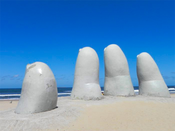 Punta del Este - Uruguai: belas praias, paisagens e cassinos