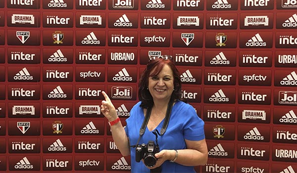 Foto de Deusa Rodrigues na Zona Mista do Estádio do Morumbis visitação.