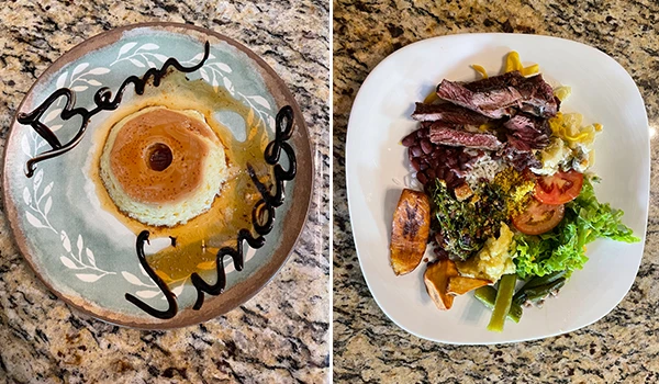 Prato com sobremesa de pudim decorado com chocolate e prato principal variado com carne, salada e legumes; combinação saborosa e nutritiva. 